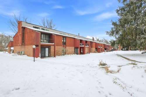 apt-53e-2411 Packard St, Ann Arbor, MI, 48104-6352 | Card Image