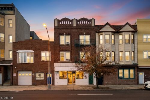 383 Avenue C, Bayonne, NJ, 07002-5180 | Card Image