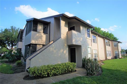apt-71-2936 Antique Oaks Cir, WINTER PARK, FL, 32792-5653 | Card Image