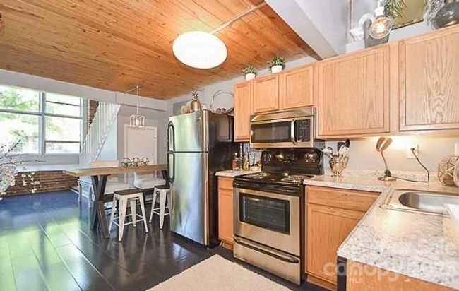 APT-128 - 201 S Hoskins Rd, Condo with 2 bedrooms, 1 bathrooms and null parking in Charlotte NC | Image 5