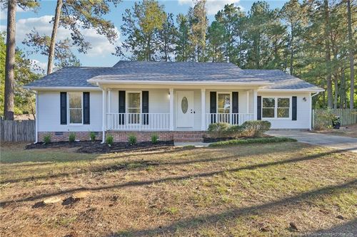 211 Lemuel Black Rd, Bunnlevel, NC, 28323-8528 | Card Image