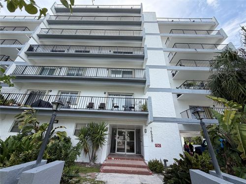201-16508 Ne 26th Ave, North Miami Beach, FL, 33160-4070 | Card Image