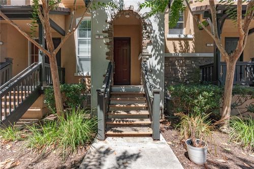 6 Harvest Point Ln, Aliso Viejo, CA, 92656-8083 | Card Image