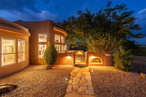 1 Sombra Ct, Santa Fe, NM, 87508-8783 | Card Image