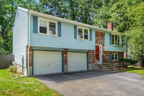 11-11 Minuteman Way, Shrewsbury, MA, 01545-2229 | Card Image