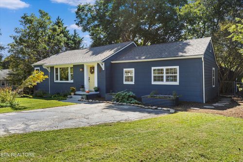 5911 Chalmers Dr, Knoxville, TN, 37920-5809 | Card Image