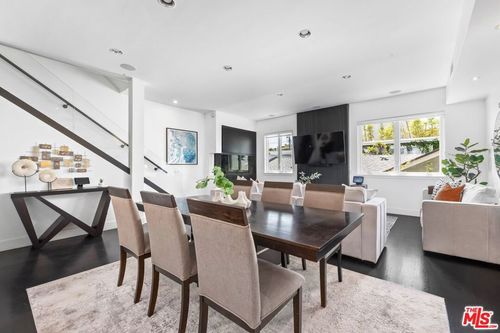 32 Galleon St, Marina del Rey, CA, 90292-5903 | Card Image