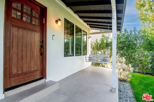 13220 Erwin Street Mall, Van Nuys, CA, 91401 | Card Image