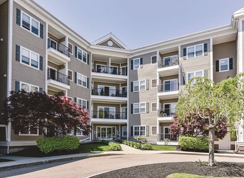 apt-402-989 East St, Dedham, MA, 02026-6319 | Card Image