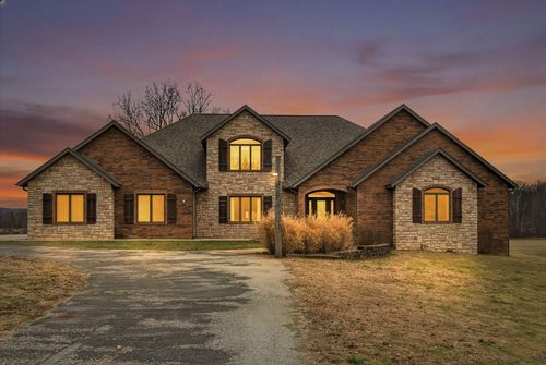 4052 Flat Creek Rd, Cape Fair, MO, 65624-5256 | Card Image