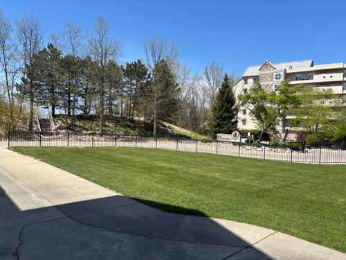 320 Lake St, Saint Joseph, MI, 49085-1005 | Card Image