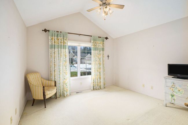 2040 Crystal Wood Trl, Condo with 3 bedrooms, 3 bathrooms and null parking in Flushing MI | Image 13