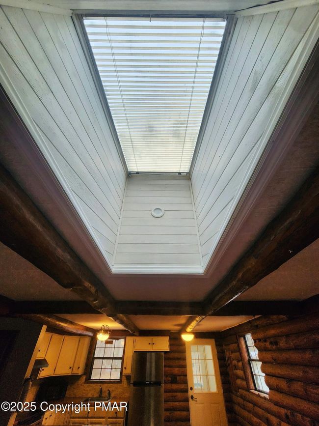 SkyLight | Image 37