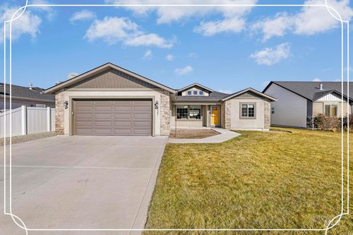 2403 Yellowstone Trl, Burley, ID, 83318-4912 | Card Image