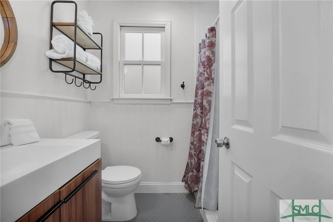 621 E Broad St, House other with 2 bedrooms, 1 bathrooms and null parking in Savannah GA | Image 24