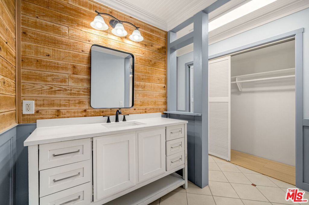 Residential in West Covina 4