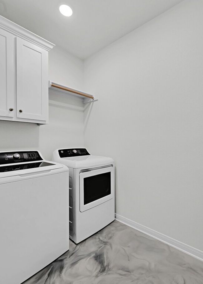 412 Travis Dr, House other with 4 bedrooms, 2 bathrooms and 2 parking in McGregor TX | Image 28