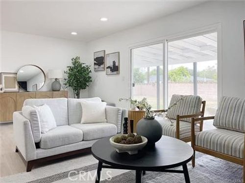 109 S San Antonio Ave, Upland, CA, 91786-6411 | Card Image