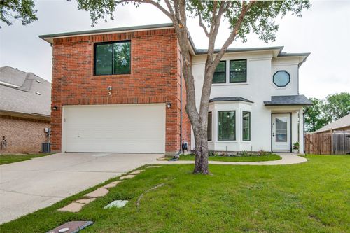 5216 Chessie Cir, Haltom City, TX, 76137-5504 | Card Image