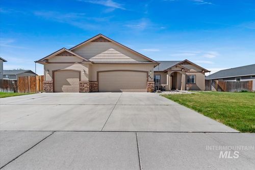 640 Sw Miner St, Mountain Home, ID, 83647-5162 | Card Image