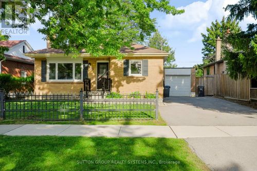 94 Harold St, Brampton, ON, L6Y1E6 | Card Image