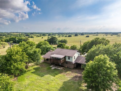 411 County Road 1475, Alvord, TX, 76225-7032 | Card Image