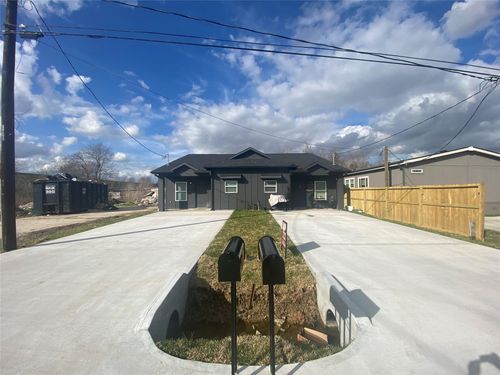 9719 Pelsey St, Houston, TX, 77029-4665 | Card Image