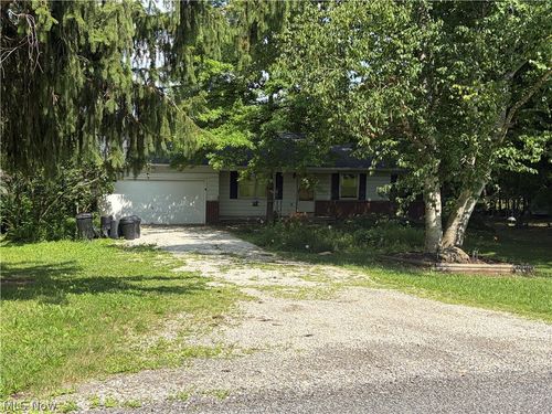 8061 Yoder Road, Seville, OH, 44273 | Card Image