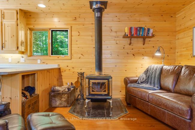 1091 Lindey Lane, House other with 3 bedrooms, 1 bathrooms and 8 parking in North Frontenac ON | Image 13