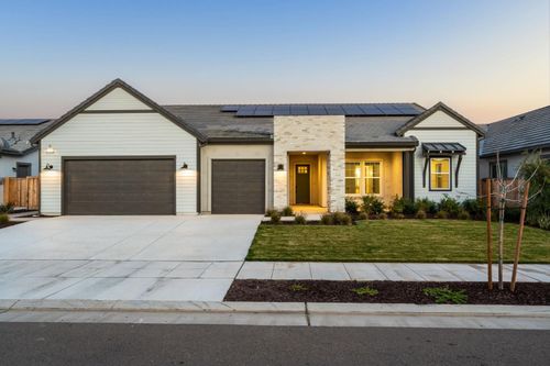 1785 N Renn Ave, Clovis, CA, 93619-8148 | Card Image