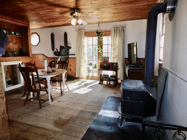475 Old County Rd, House other with 2 bedrooms, 1 bathrooms and null parking in Deering NH | Image 6