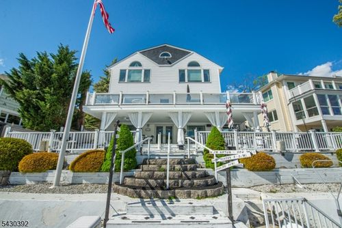 62 Ithanell Rd, Hopatcong, NJ, 07843-1813 | Card Image