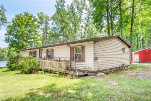 7746 Manitonka Dr, Weidman, MI, 48893-9309 | Card Image