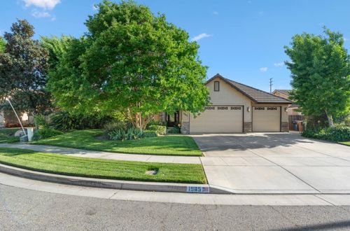 1985 Harvard Avenue, Tulare, CA, 93274 | Card Image
