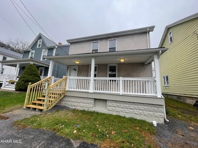 133 E 2nd Street, House other with 2 bedrooms, 1 bathrooms and null parking in Williamsburg PA | Image 1