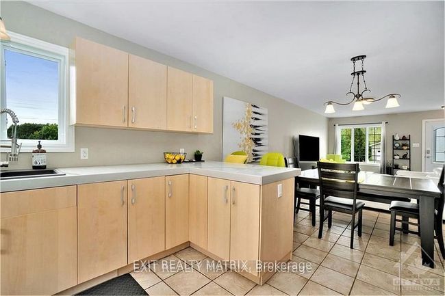 6 Telegraph Cres, House attached with 3 bedrooms, 2 bathrooms and 4 parking in Alfred ON | Image 8