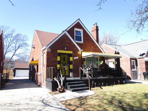 12461 Riad St, Detroit, MI, 48224-1005 | Card Image