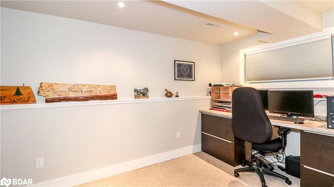 51 Christie Cres, House other with 4 bedrooms, 2 bathrooms and 5 parking in Barrie ON | Image 32