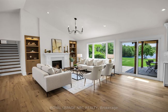 2021 Victoria Ave, Home with 5 bedrooms, 4 bathrooms and 50 parking in Pelham ON | Image 8