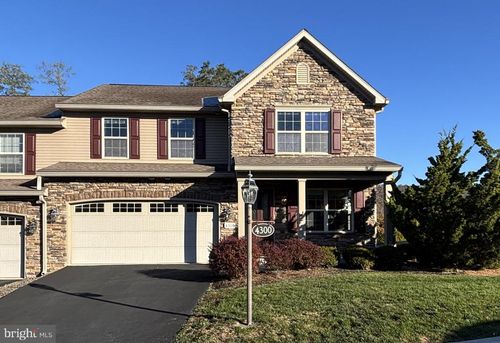 4300 N Victoria Way, HARRISBURG, PA, 17112-8641 | Card Image