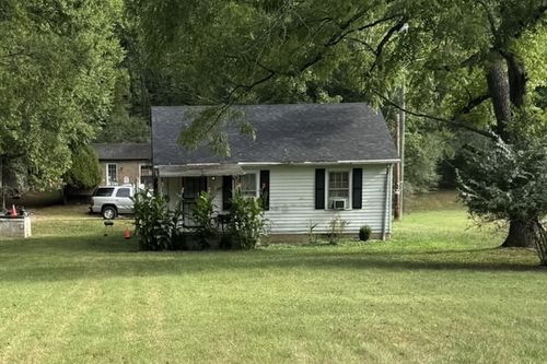2048 Shaw Rd, Goodlettsville, TN, 37072-9467 | Card Image