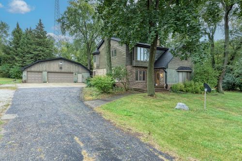 6N331 Keeney Rd, Roselle, IL, 60172-3204 | Card Image