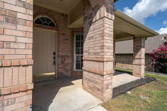 302 Howard Way Dr, House other with 4 bedrooms, 2 bathrooms and null parking in Aledo TX | Image 4