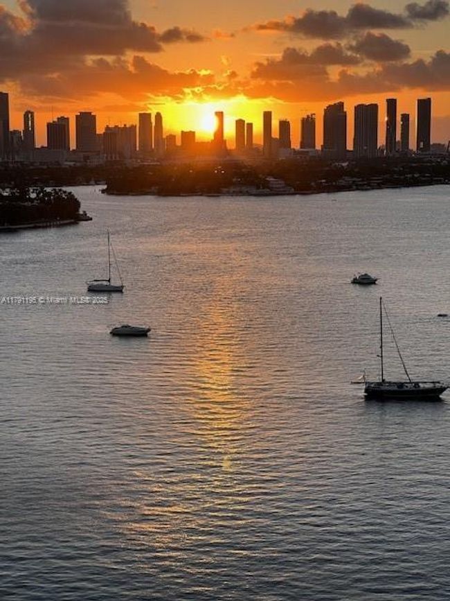 05 - 1200 West Ave, Condo with 1 bedrooms, 1 bathrooms and null parking in Miami Beach FL | Image 22