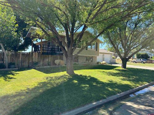 802 N Austin, Cortez, CO, 81321 | Card Image