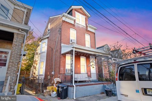 307 Commonwealth Ave, Trenton, NJ, 08629-2623 | Card Image