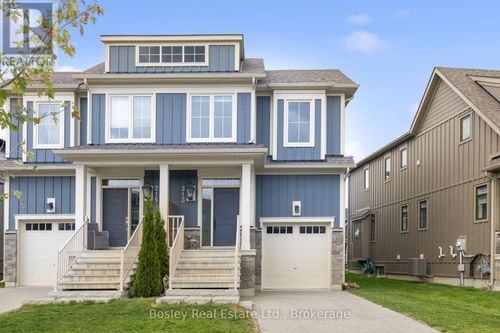 213 Yellow Birch Cres, Blue Mountains, ON, L9Y0Z3 | Card Image