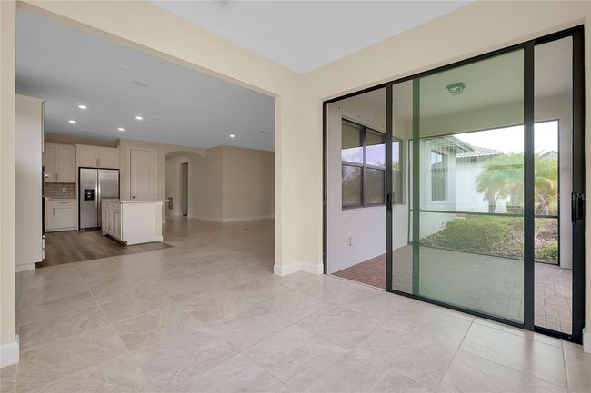 SLIDERS TO SCREENED LANAI | Image 33