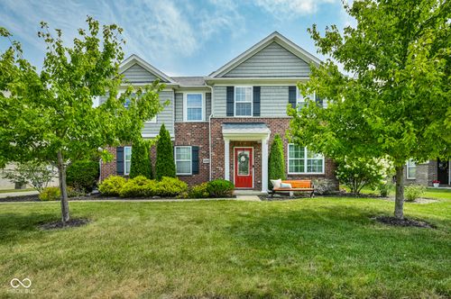 6558 W Dickens Xing, McCordsville, IN, 46055-6075 | Card Image