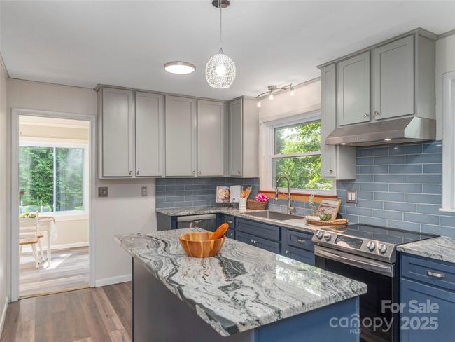 151 Ingram Loop, House other with 3 bedrooms, 2 bathrooms and null parking in Clyde NC | Image 12